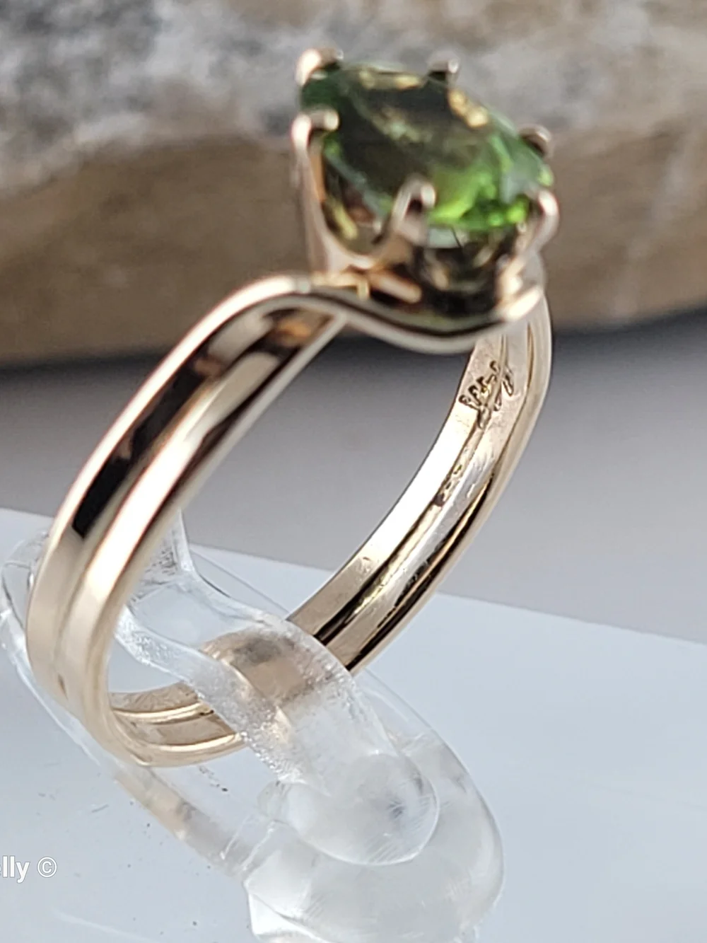 14K Yellow Gold Peridot Cocktail Ring Size 6 - Solid Gold! 👌🎁